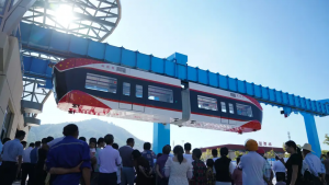 «Китайский небесный поезд на красных рельсах» как альтернатива метро и трамваю