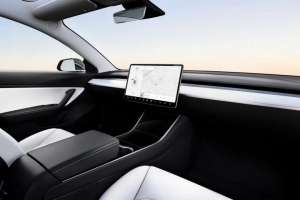 Tesla показала опцию вызова роботакси в мобильном приложении