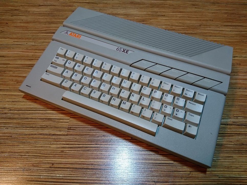 Atari 65XE — USB-клавиатура